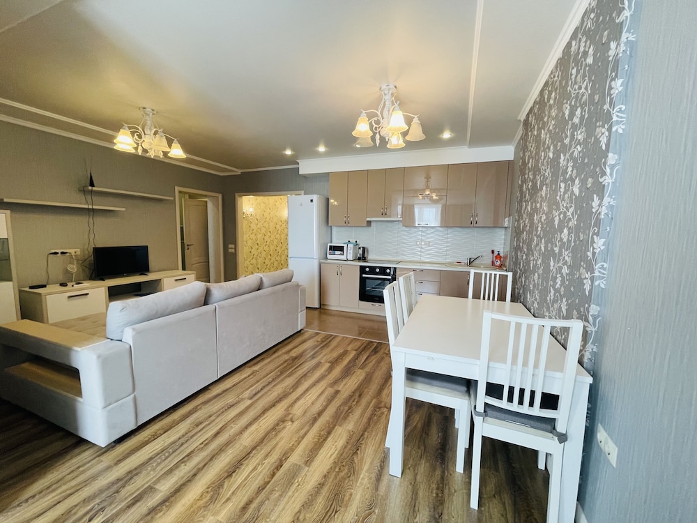 Family Apartment, 2 Bedrooms, Kitchen, City View photo 3