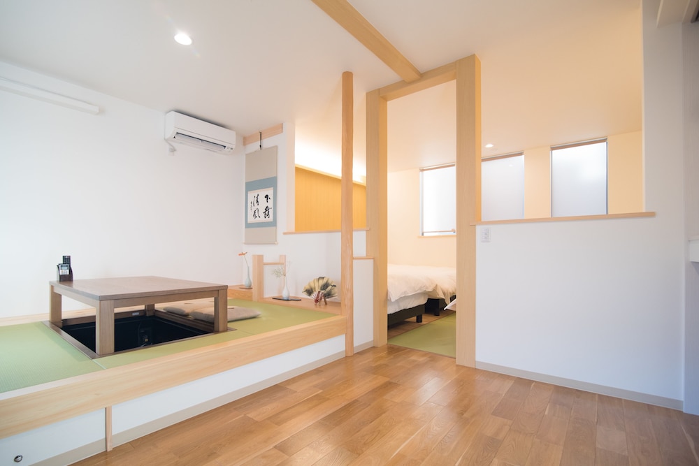 Room1 photo 1