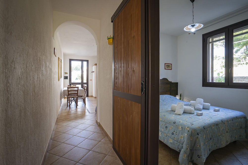 Family House, 1 Bedroom (Villino Asteria With Garden Near The)