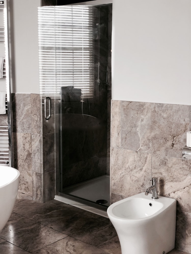 Deluxe King Room, Harbour View photo 1