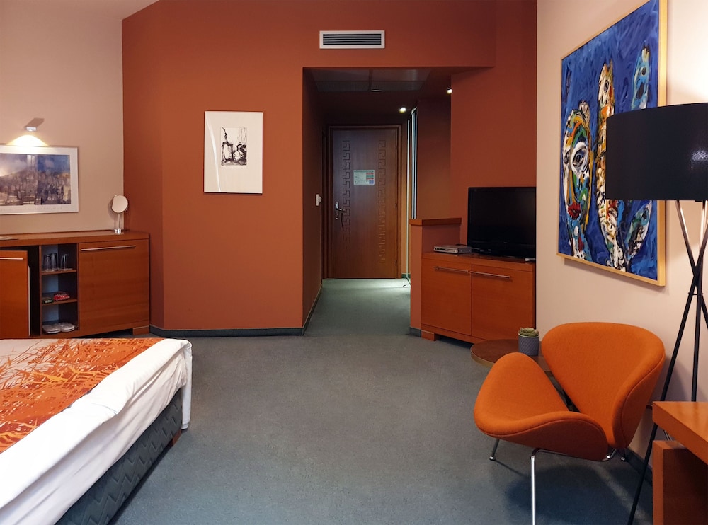 Club Double Room