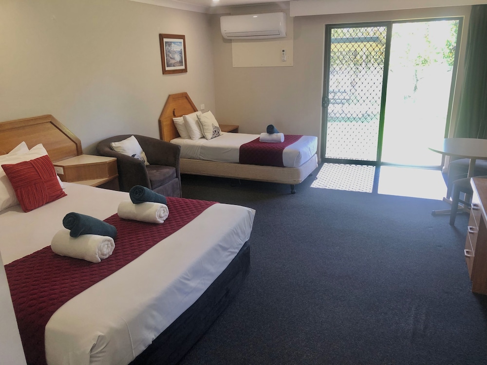 Deluxe Triple Room photo 1