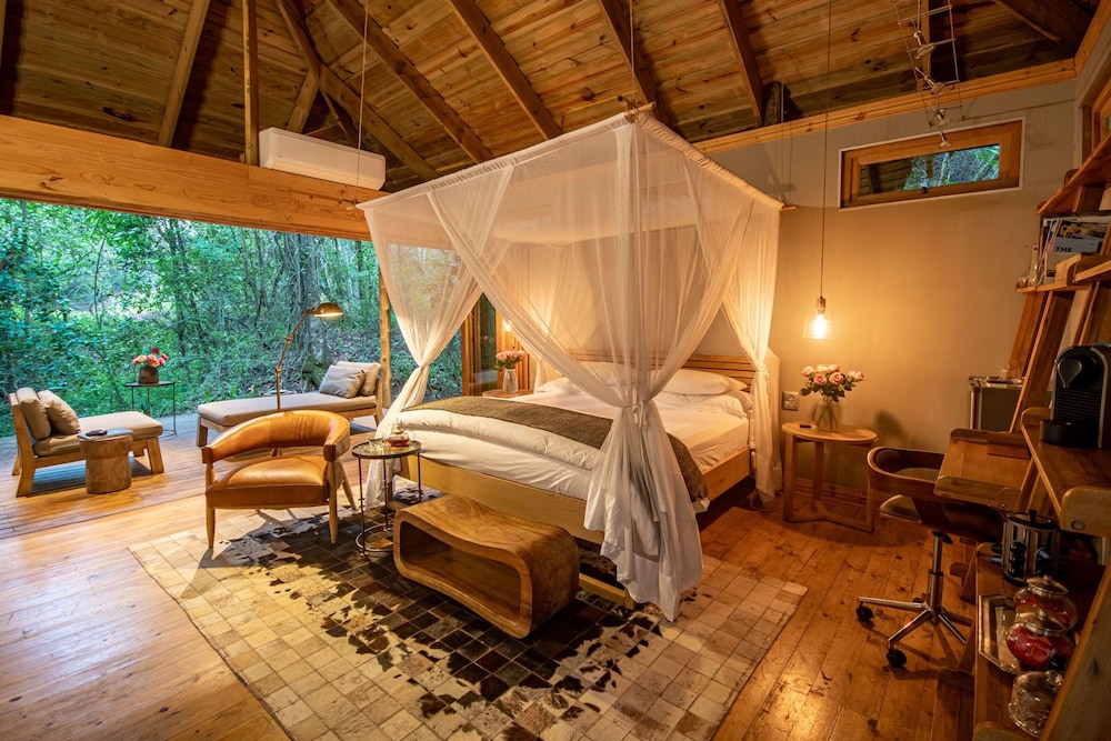 Luxury Forest Suite