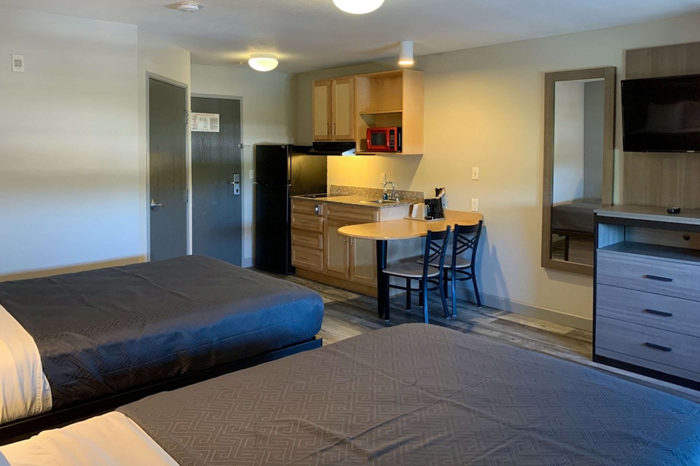 Suite, 2 Twin Beds, Non Smoking photo 3