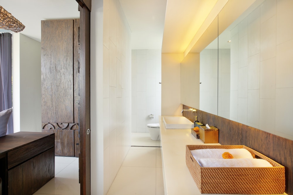 Seminyak Suite Double - Photo 17