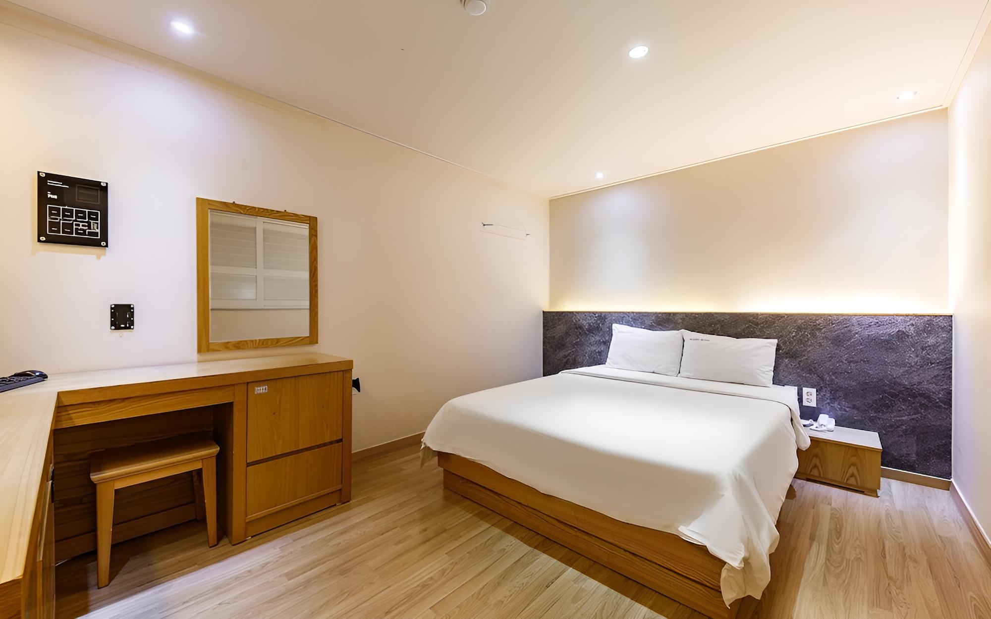 Room (VIP A (OTT)) photo 1