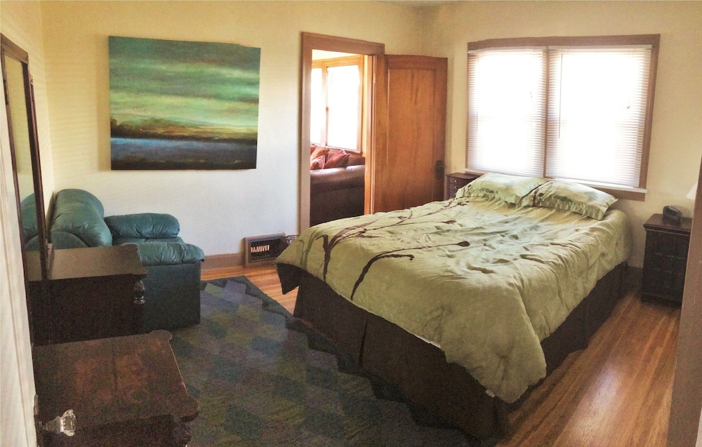 Deluxe House, 5 Bedrooms, Hot Tub photo 1