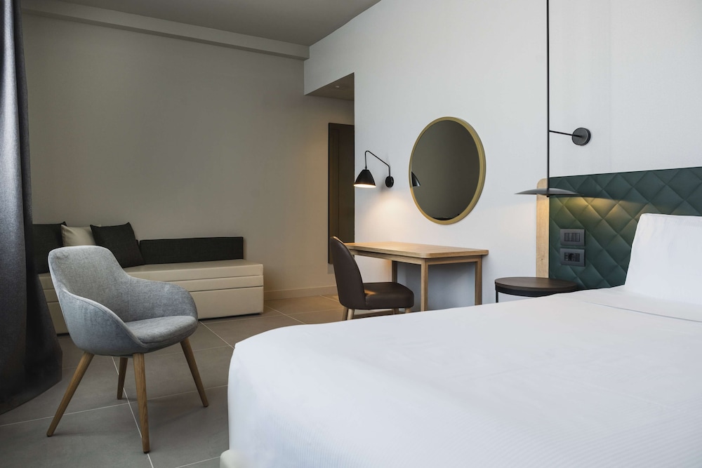 Room, 1 King Bed with Sofa bed