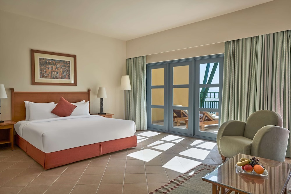 Junior Suite Pool & Sea View - Photo 1