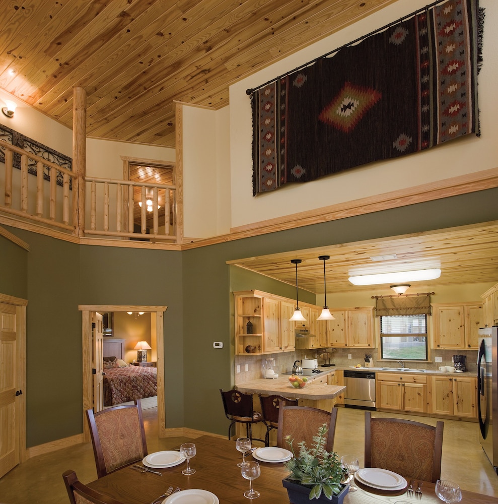 Standard Townhome, 3 Bedrooms, Non Smoking, Kitchen
