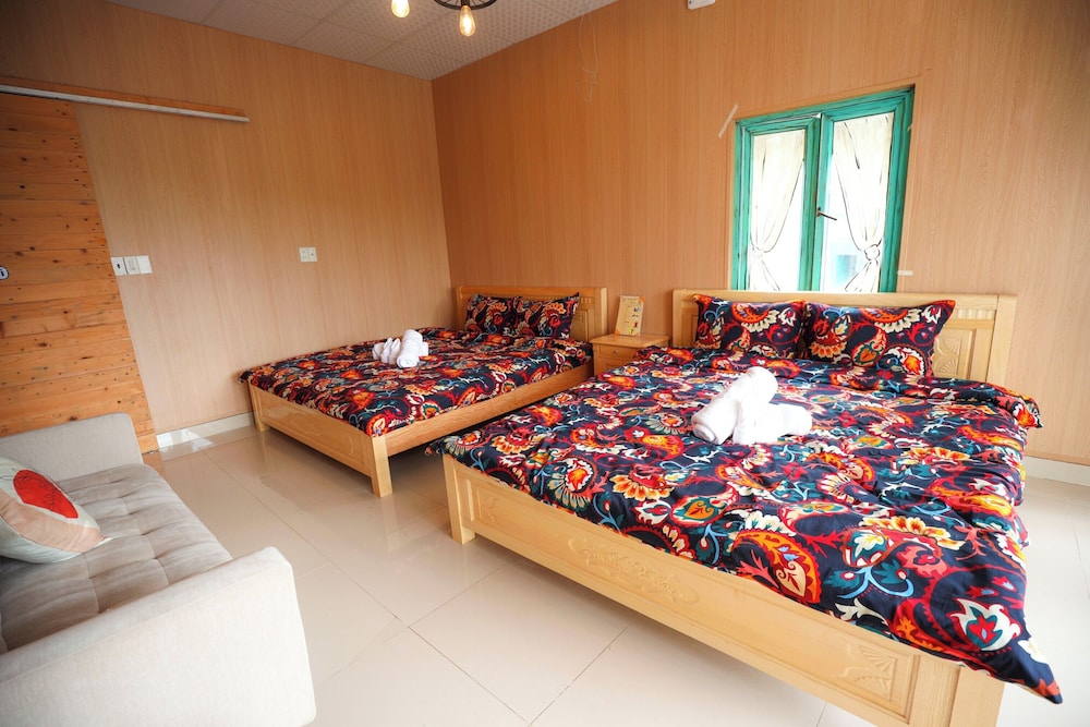 Deluxe Quadruple Room