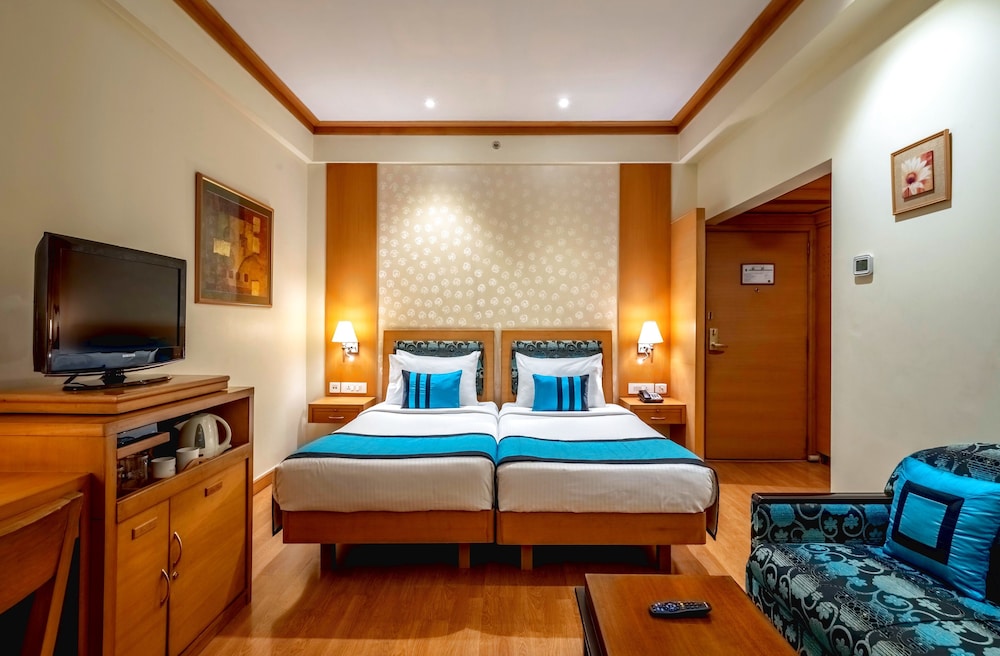 Business Double Room (Club) - Photo 2