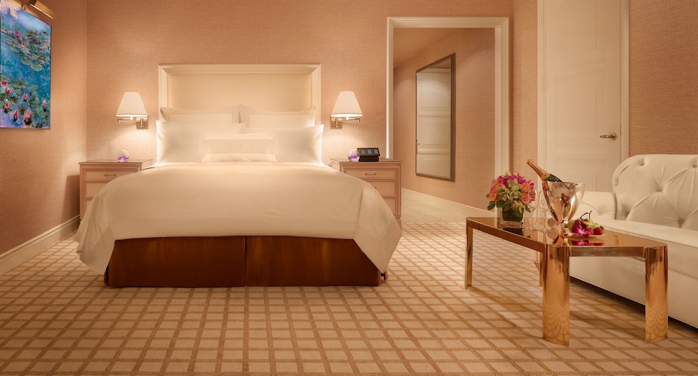 Deluxe Room City View - Photo 1