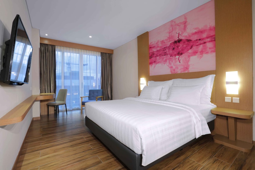 Deluxe Room - Photo 6