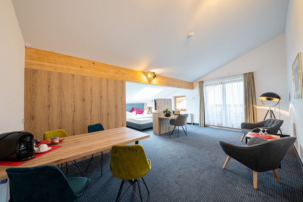 Suite - Photo 6