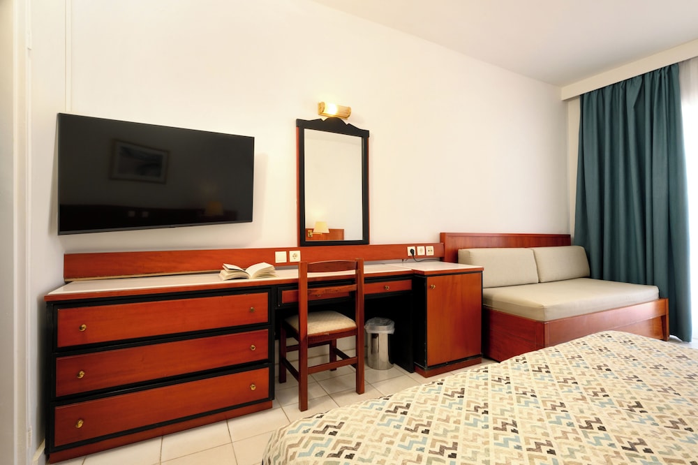 Standard Twin Room, Garden View photo 2
