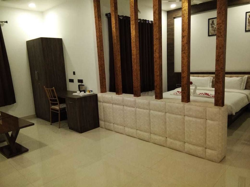 Luxury Room, 1 Double Bed photo 3