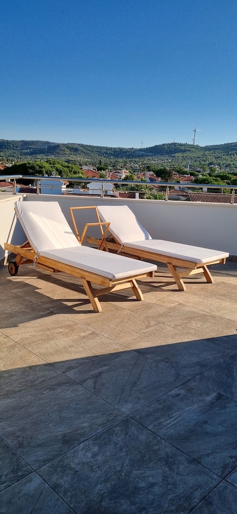 Terrace Suit 1 photo 3
