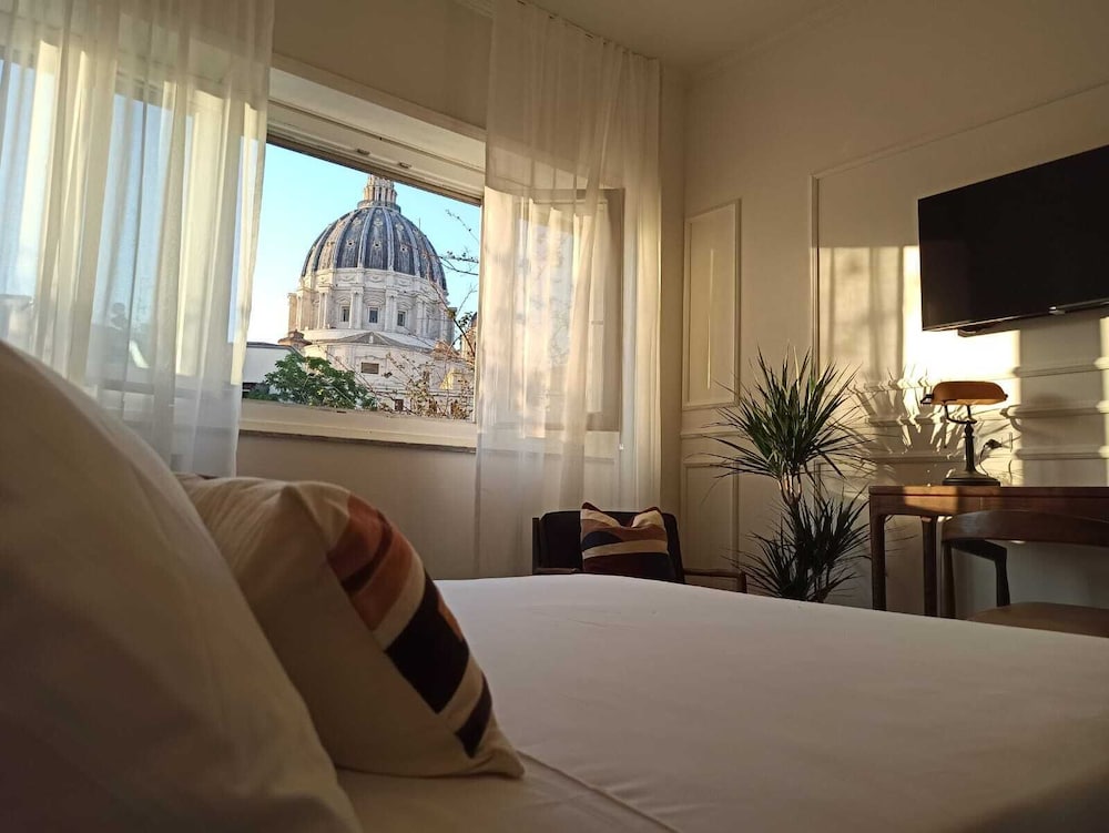 Classic Room, City View
