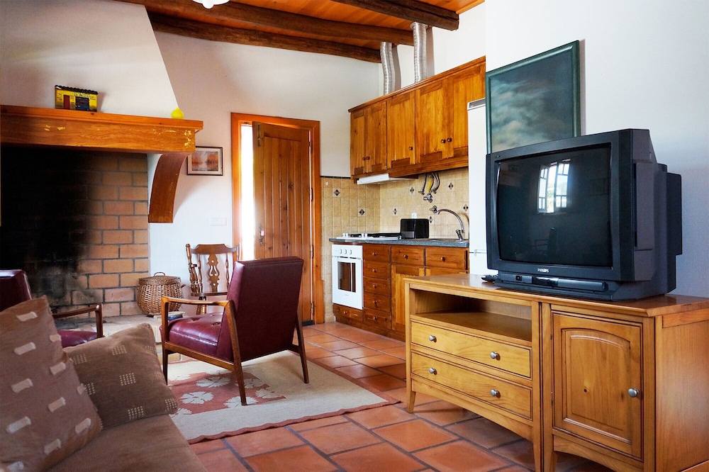Family House, 3 Bedrooms, Patio photo 1