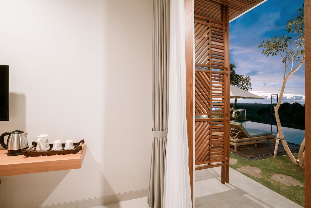 Deluxe Double Room, Pool View - Photo 7