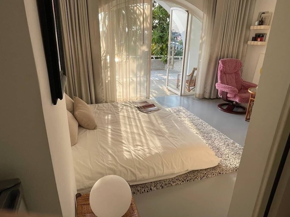Basic Room, Balcony, River View photo 1