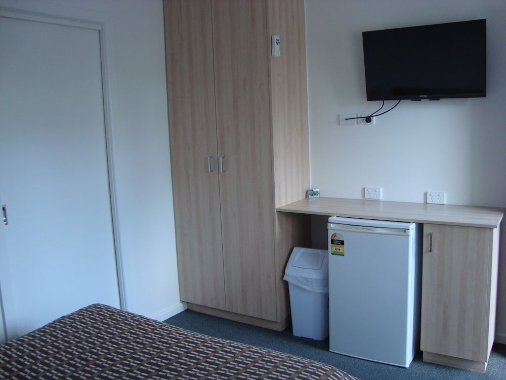 Standard Queen Room photo 2
