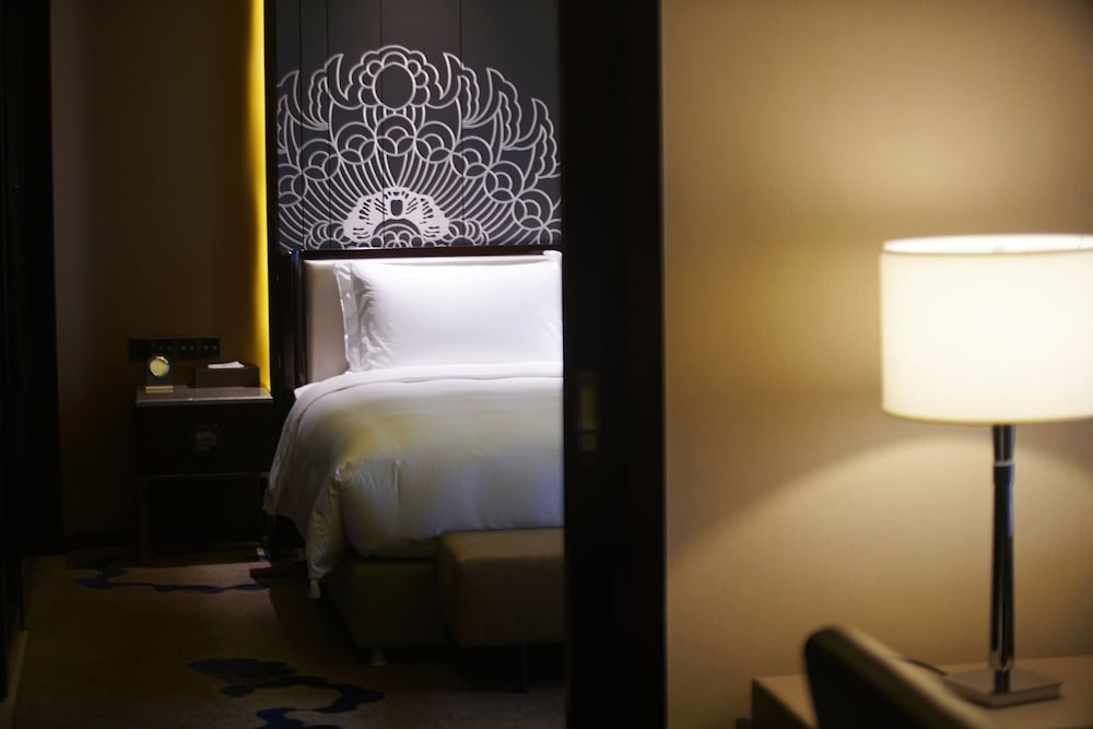 Executive Suite photo 2
