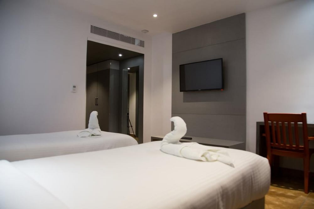 Executive Room, Multiple Beds, City View photo 3