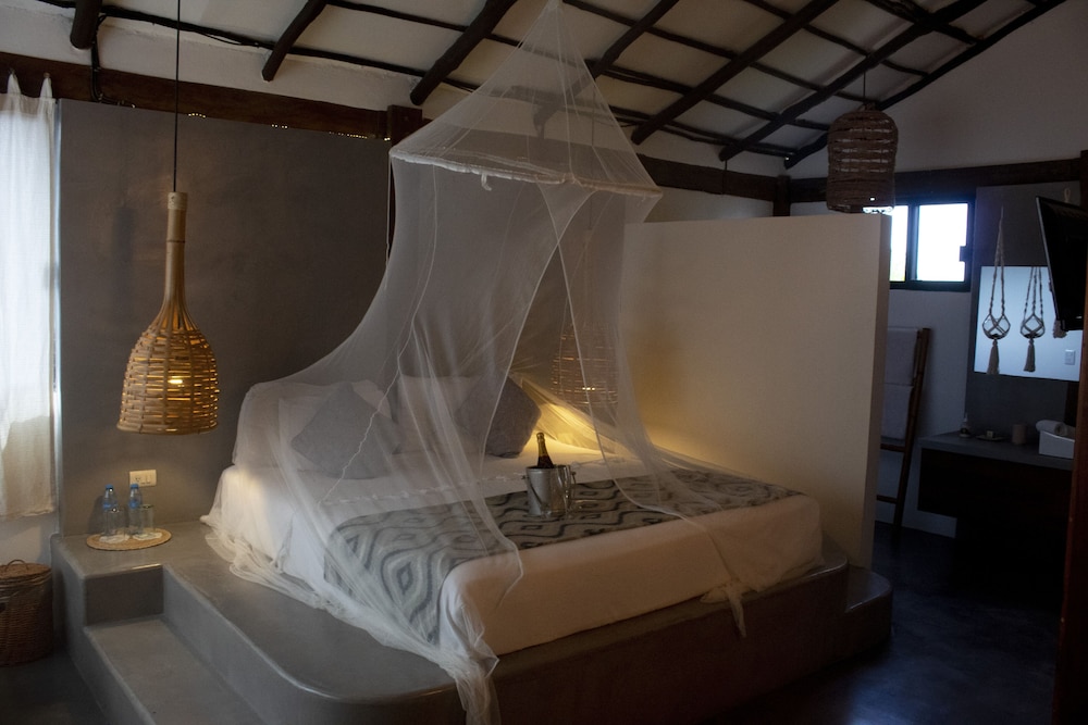 Honeymoon Room