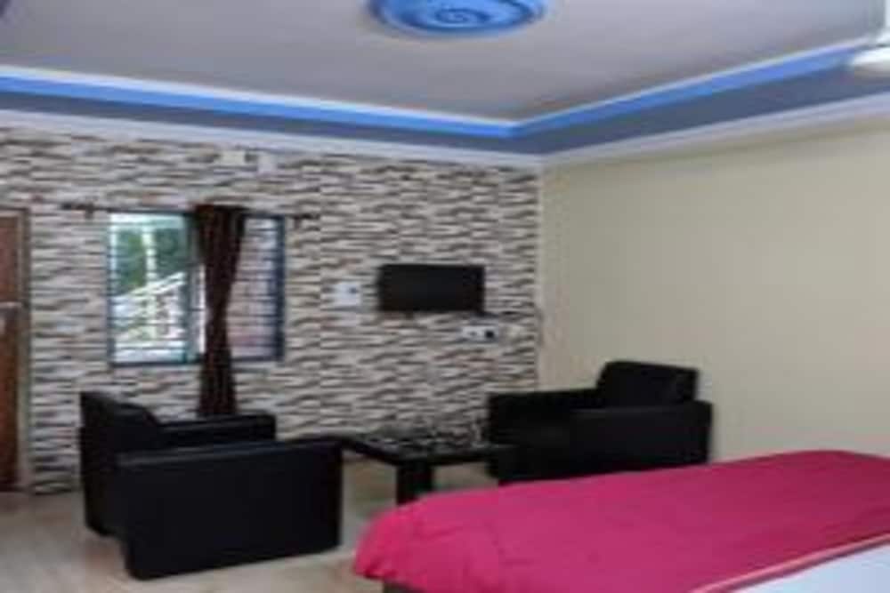 Deluxe Cottage, 1 Double Bed, Garden View photo 3