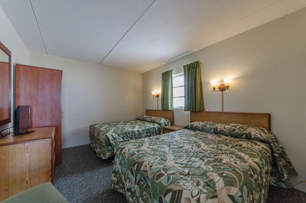 Ocean front suite with kitchen (H)