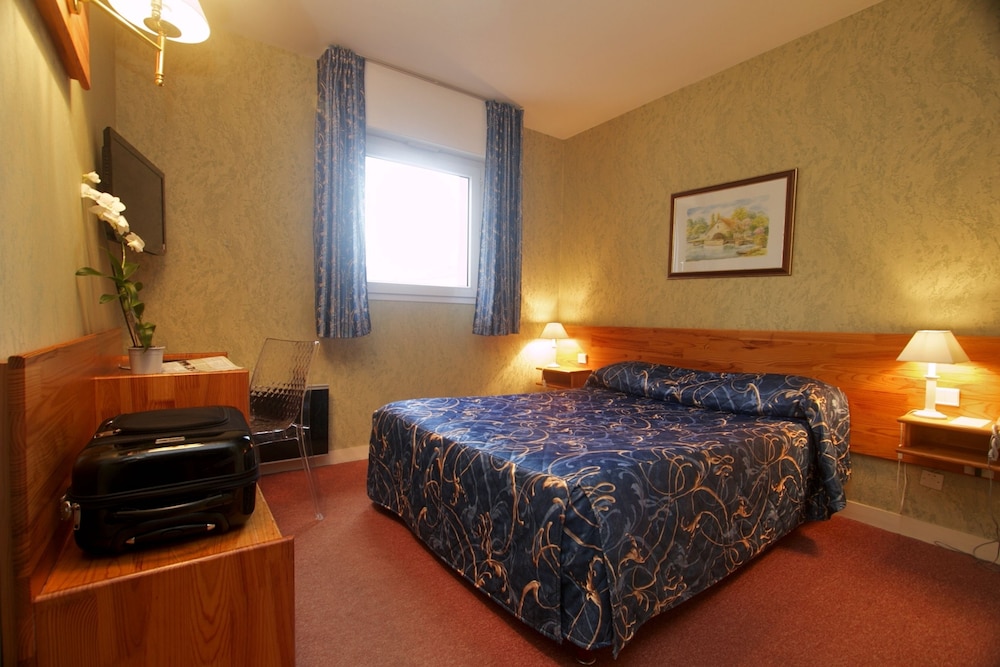 Classic Double Room, 1 Double Bed, Non Smoking - Photo 2
