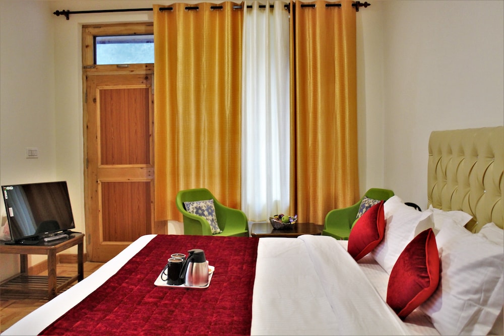 Premium Room - Photo 29