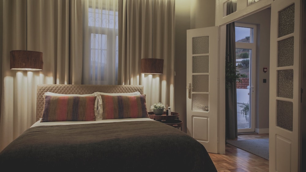 Deluxe Quadruple Room, 2 Bedrooms, Terrace, Vineyard View photo 2