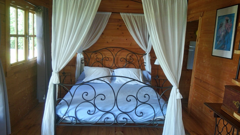 Chalet (Provencal)