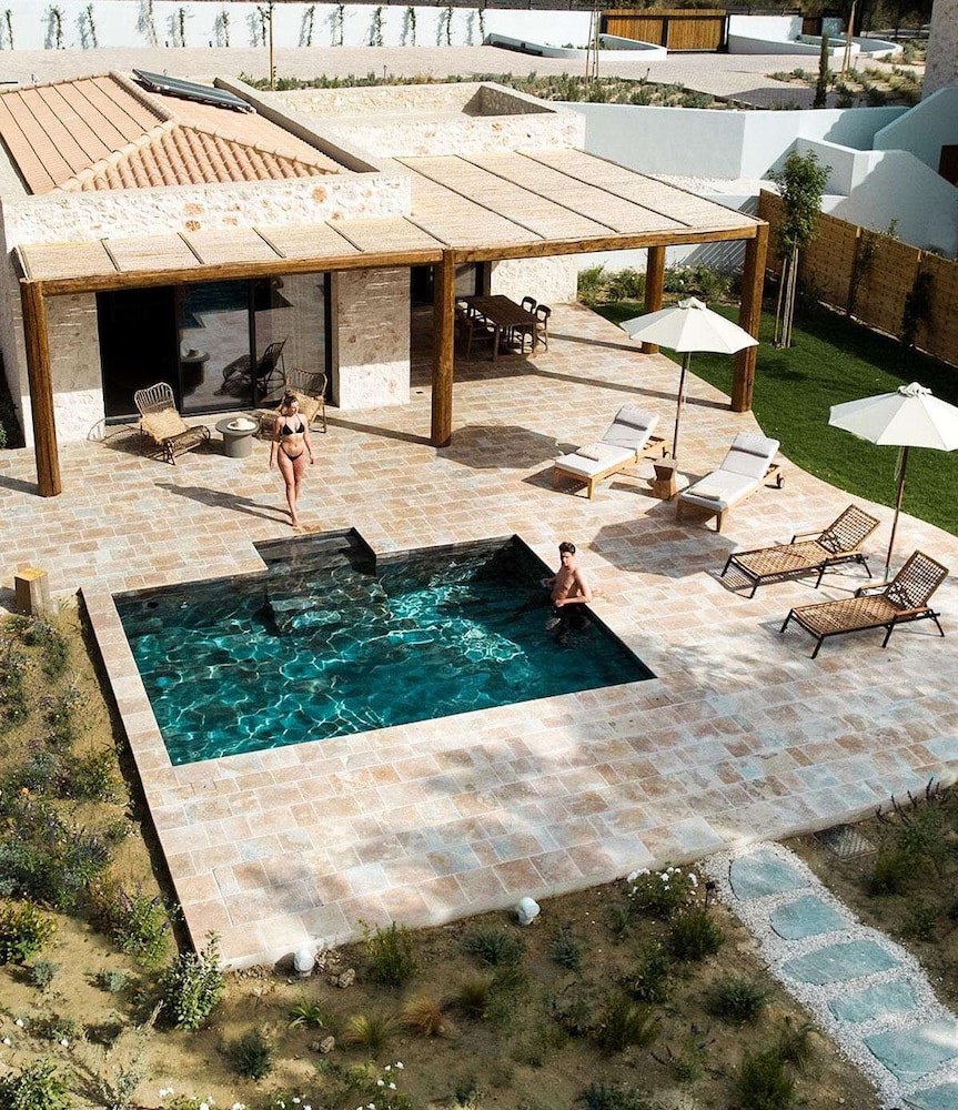 Elia One Bedroom Villa with outdoor private pool - Photo 12