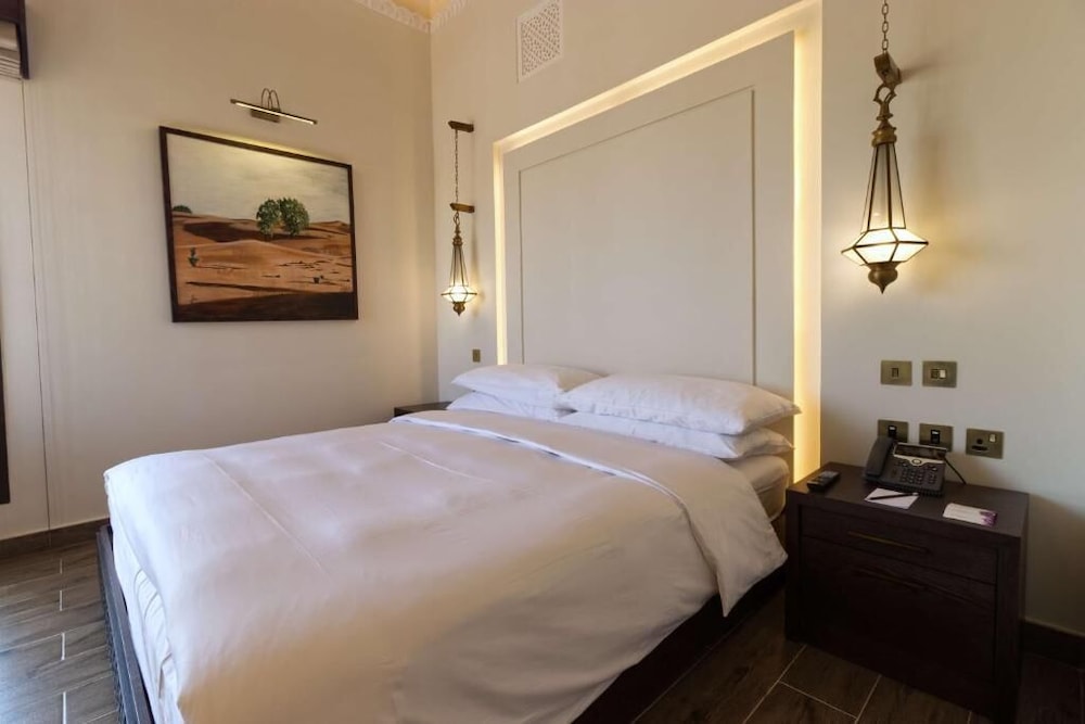 Deluxe Room, 1 King Bed