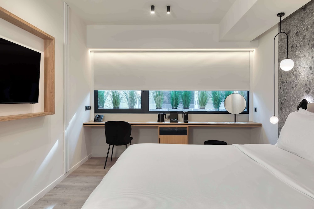 Superior Room, 1 Queen Bed (View)