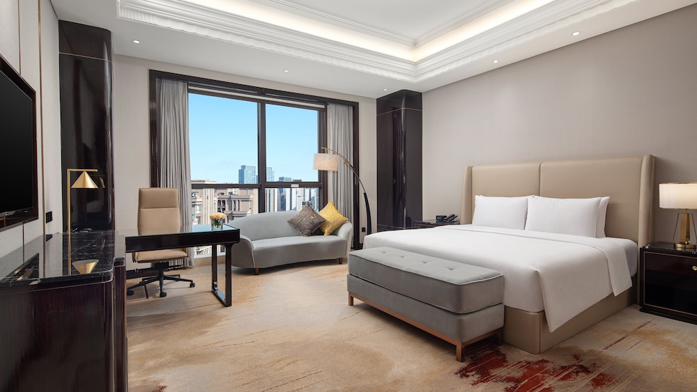 Crowne Plaza City View King Room photo 2