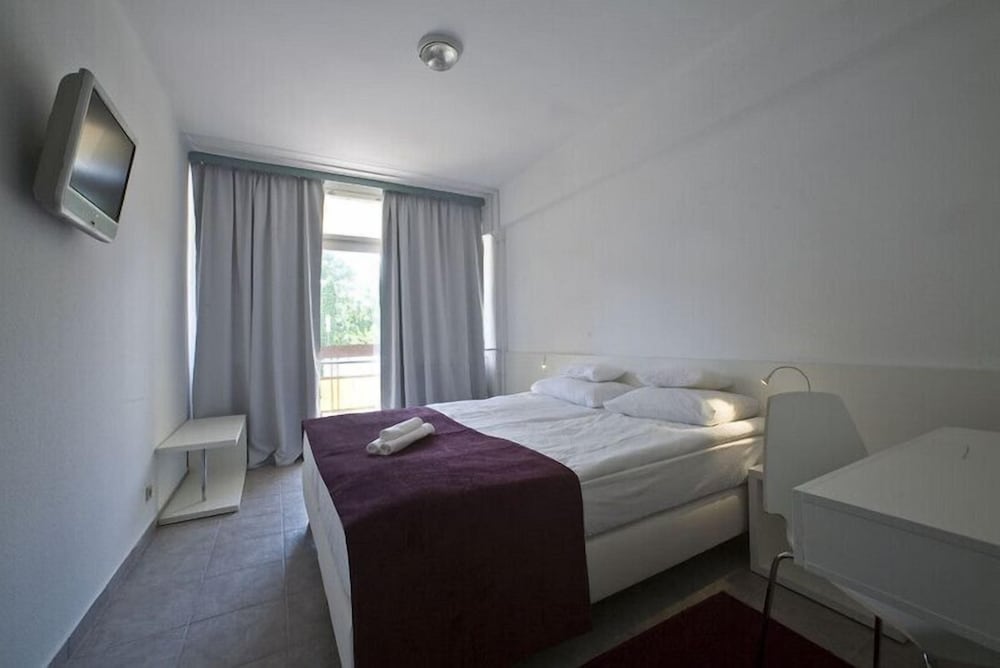 Standard Triple Room, Garden View photo 3