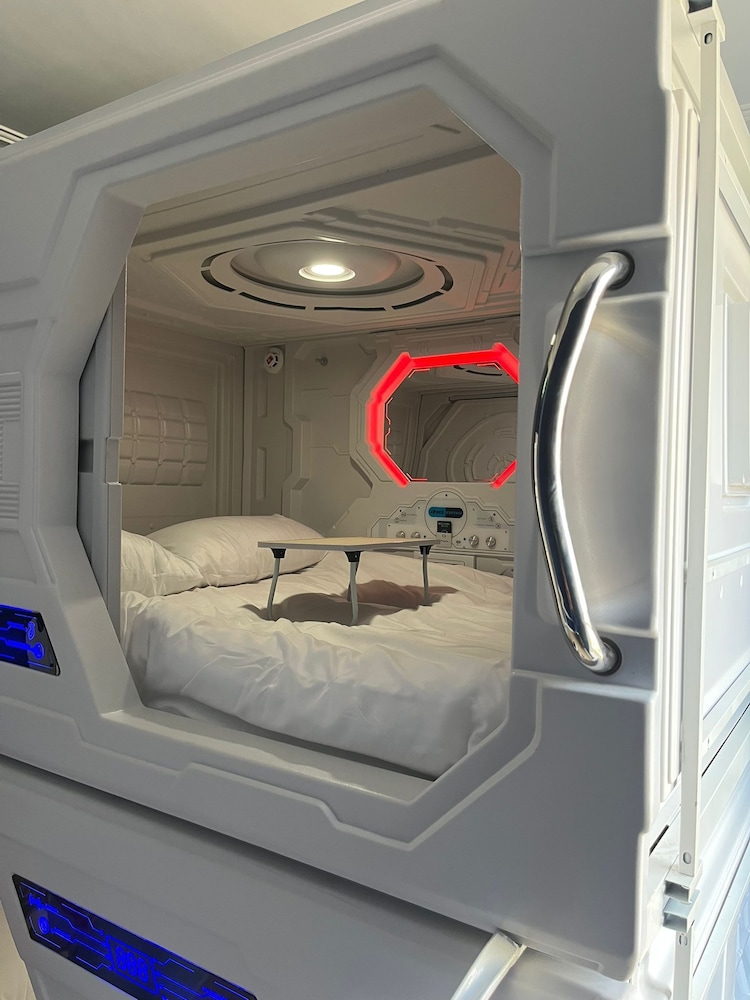 Bed in 6-Bed Dormitory Room (Ground Floor) photo 1