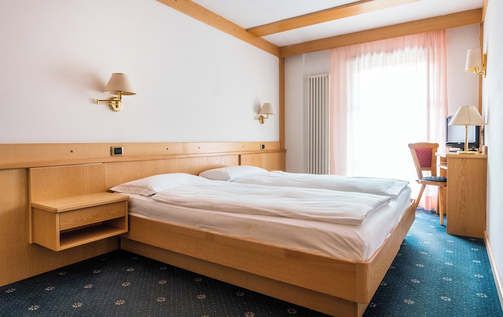 Economy Double or Twin Room - Photo 1