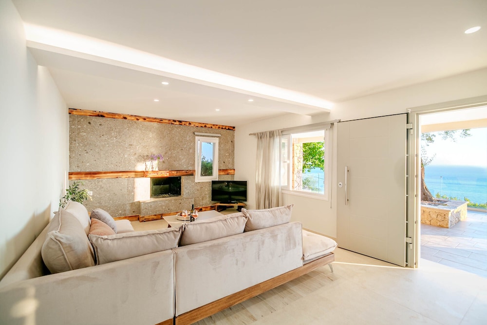 Luxury Villa, Ensuite, Sea View (Luxury Villa Ethra)