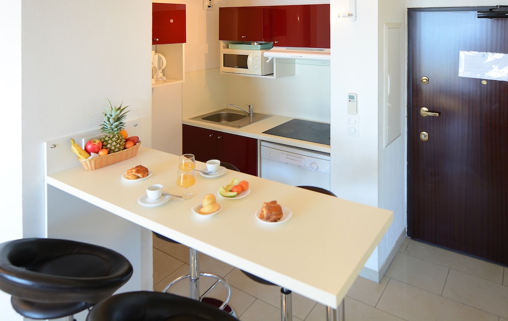 Apartment, 1 Bedroom, Balcony, Sea View - Photo 8