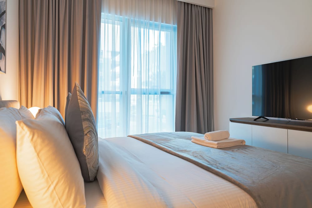 Premium Apartment, 1 King Bed, Balcony, Corner photo 1