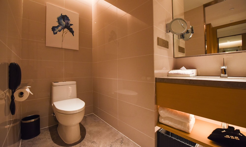 Superior King Room - Photo 4