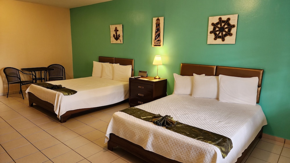 Standard Room, 2 Queen Beds