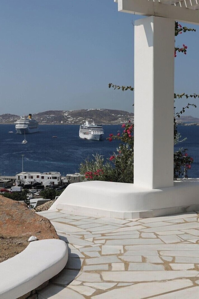 Villa, 3 Bedrooms, Sea View photo 2