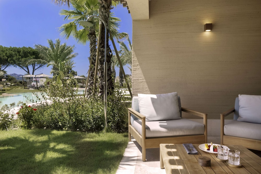 Suite, Poolblick, Adults Only 16+ thumbnail 6